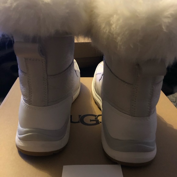 ❌UGG super rhtf size 8.5 in perfect condition No offers or reduced shipping - Picture 7 of 7